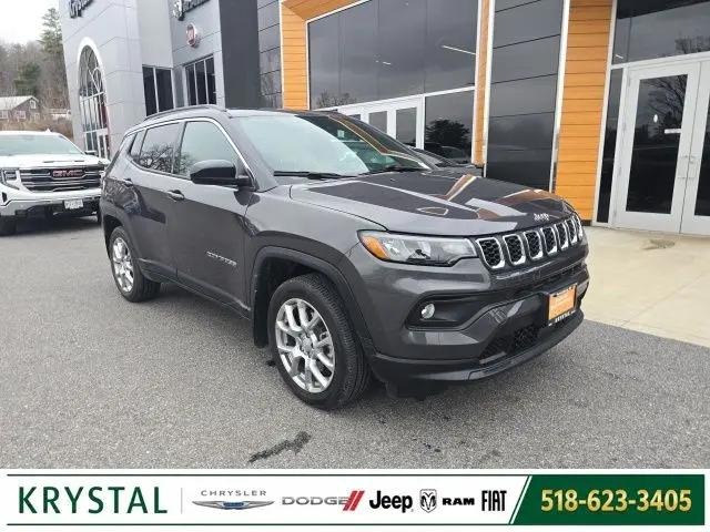 2024 Jeep Compass Latitude Lux FWD for sale in Warrensburg, NY