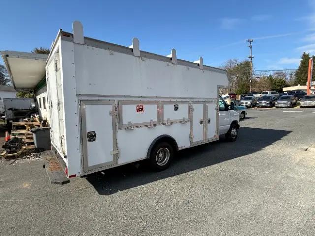 2006 Ford E-450 Cutaway E-450