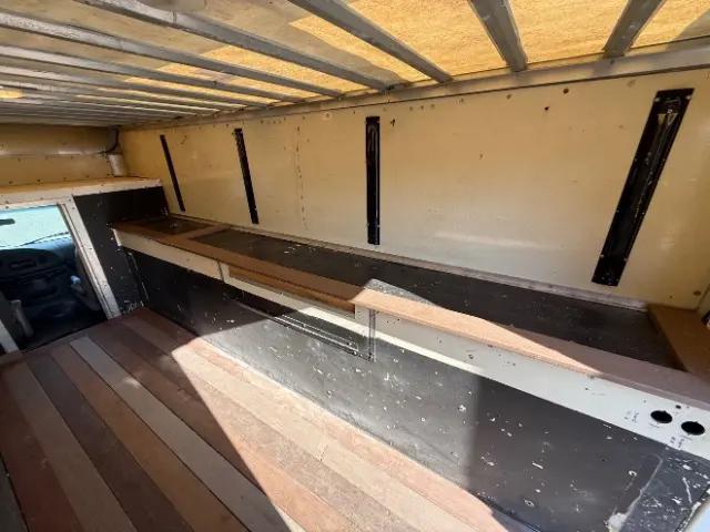 2006 Ford E-450 Cutaway E-450