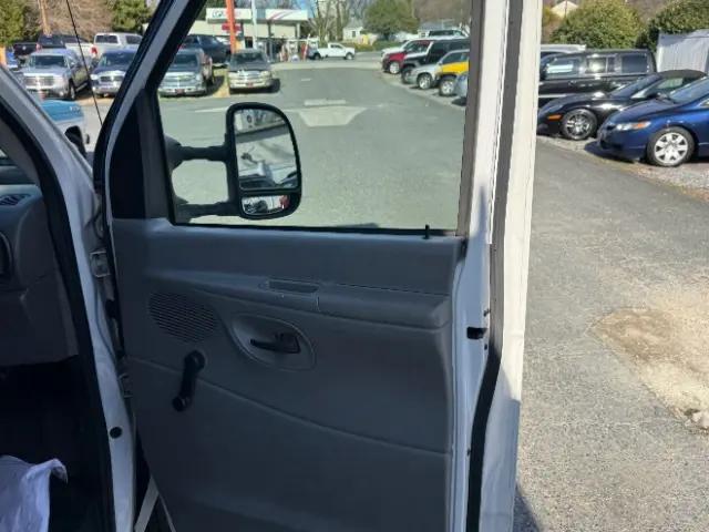 2006 Ford E-450 Cutaway E-450