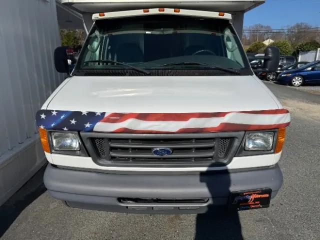 2006 Ford E-450 Cutaway E-450