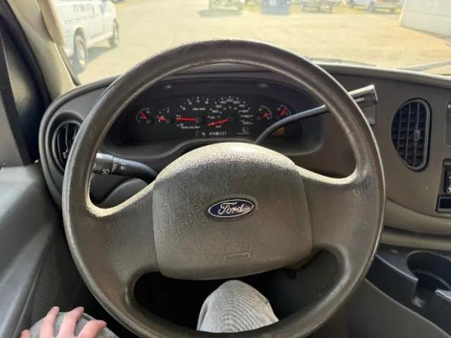 2006 Ford E-450 Cutaway E-450