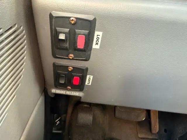 2006 Ford E-450 Cutaway E-450