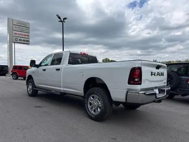 2026 Ram 2500 Tradesman Crew Cab 4x4 8' Box