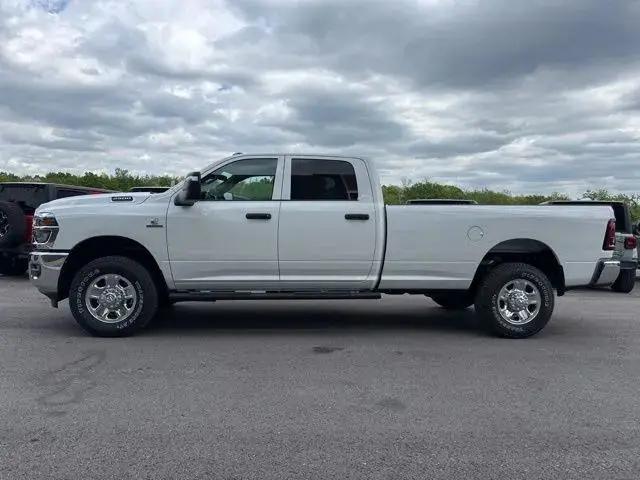 2026 Ram 2500 Tradesman Crew Cab 4x4 8' Box
