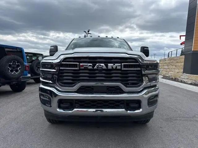 2026 Ram 2500 Tradesman Crew Cab 4x4 8' Box