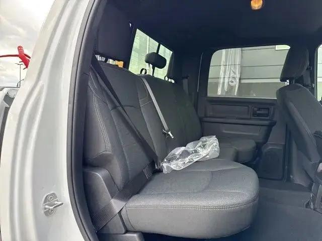 2026 Ram 2500 Tradesman Crew Cab 4x4 8' Box