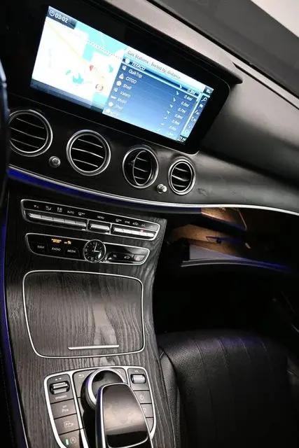 2019 Mercedes-Benz E-CLASS E 300 4MATIC