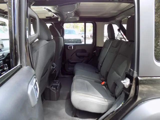 2025 Jeep Wrangler 4-Door Summit 4x4