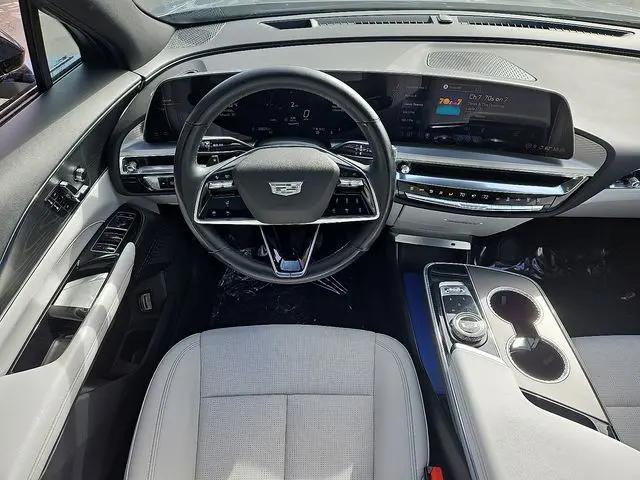 2024 Cadillac iQ Sport w/1SF