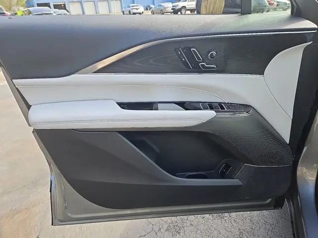2024 Cadillac iQ Sport w/1SF
