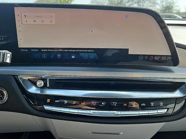 2024 Cadillac iQ Sport w/1SF
