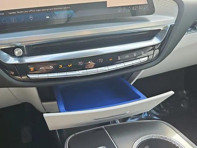 2024 Cadillac iQ Sport w/1SF