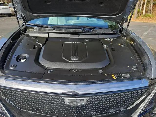 2024 Cadillac iQ Sport w/1SF