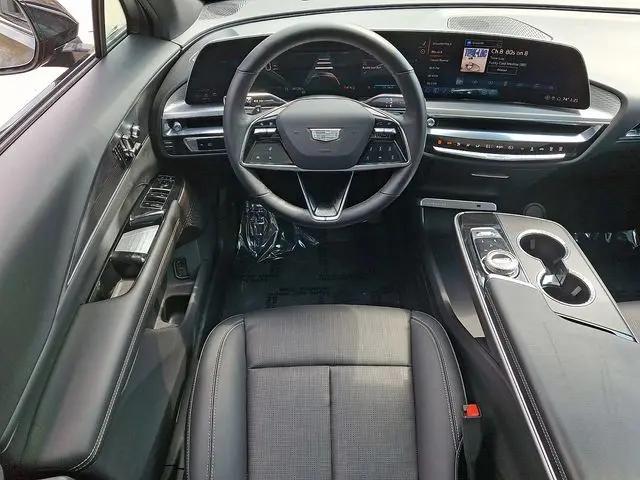 2024 Cadillac iQ Luxury w/1SC
