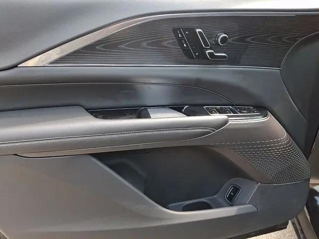 2024 Cadillac iQ Luxury w/1SC