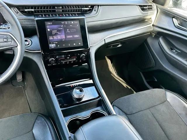2024 Jeep Grand Cherokee L Altitude X 4x4