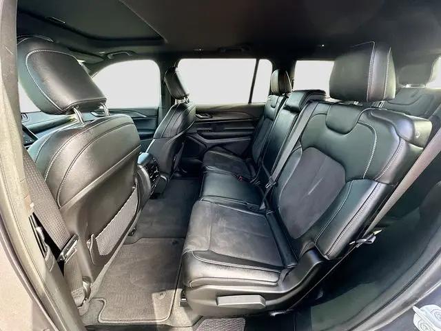 2024 Jeep Grand Cherokee L Altitude X 4x4