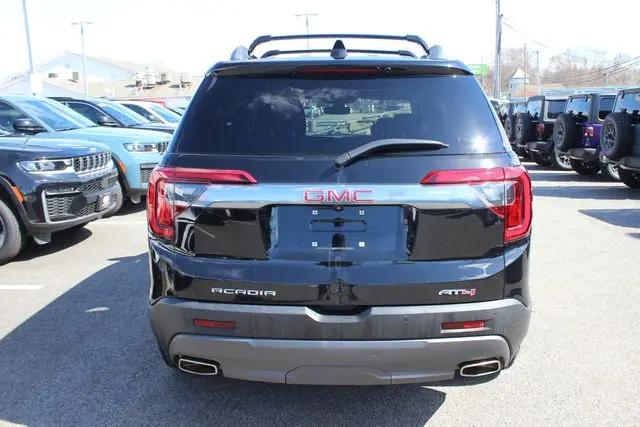 2021 GMC Acadia AWD AT4