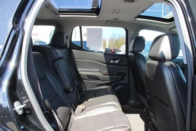 2021 GMC Acadia AWD AT4