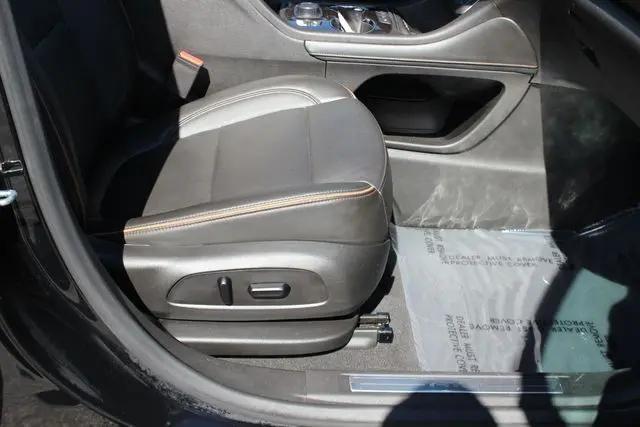 2021 GMC Acadia AWD AT4