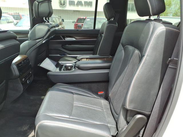 2023 Jeep Grand Wagoneer L Series II 4x4