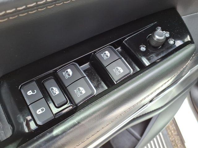 2023 Jeep Grand Wagoneer L Series II 4x4