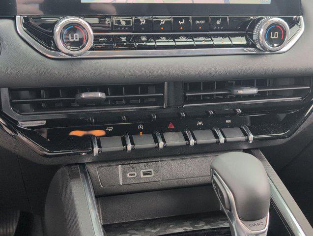 2026 GMC Canyon Elevation, RWD