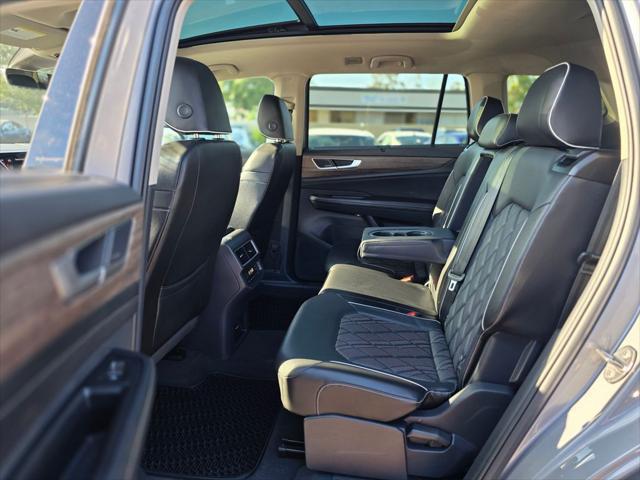 2024 Volkswagen Atlas 2.0T SEL Premium R-Line