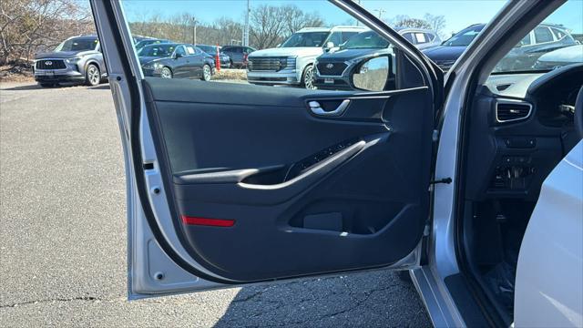 2018 Hyundai IONIQ Hybrid Blue