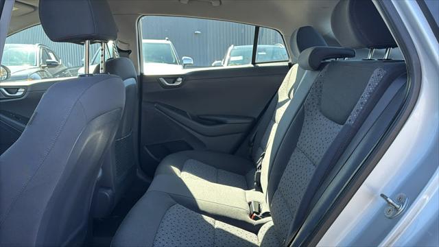 2018 Hyundai IONIQ Hybrid Blue