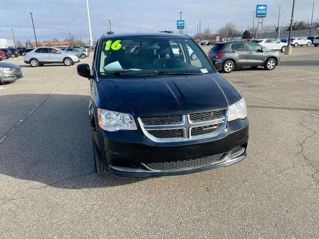 2016 Dodge Grand Caravan SXT for sale in Redford, MI