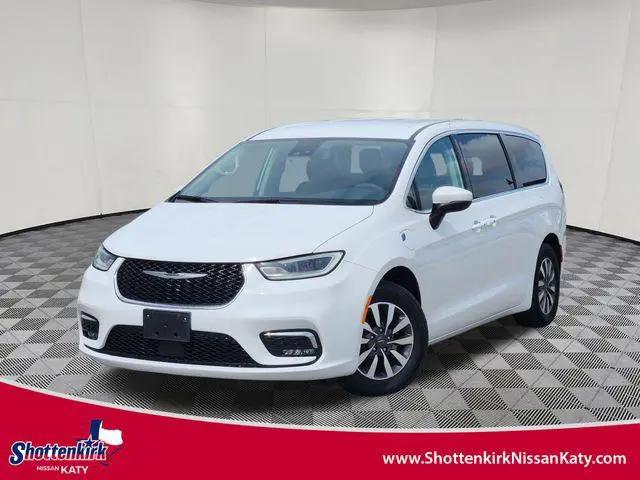 2023 Chrysler Pacifica Hybrid Touring L for sale in Katy, TX