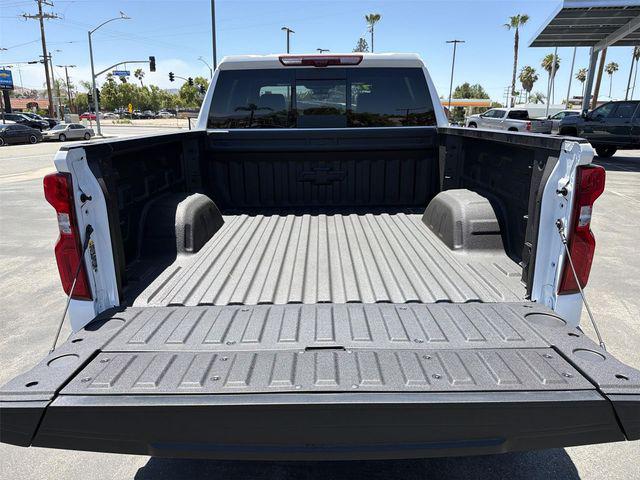 2026 Chevrolet Silverado 1500 4WD Crew Cab Short Bed ZR2