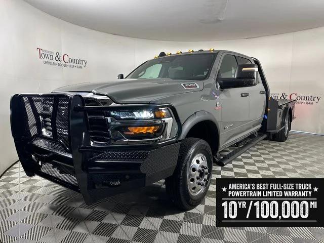 2026 RAM 3500 Chassis RAM 3500 BIG HORN CREW CAB CHASSIS 4X4 60 CA