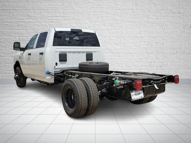 2026 RAM Ram 3500 Chassis Cab RAM 3500 TRADESMAN CREW CAB CHASSIS 4X4 60 CA