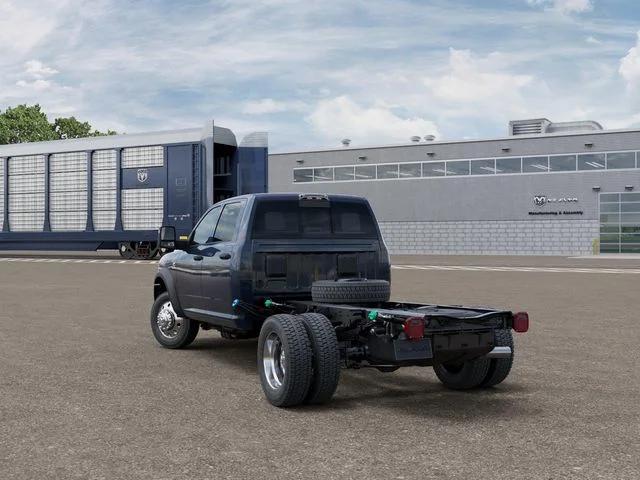 2026 RAM Ram 5500 Chassis Cab RAM 5500 TRADESMAN CHASSIS CREW CAB 4X4 60 CA