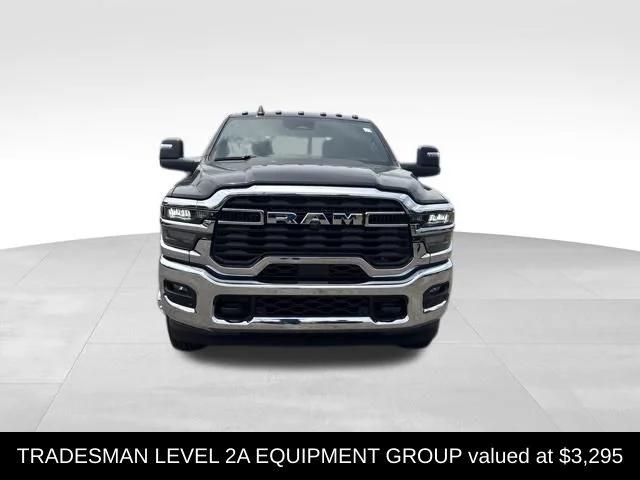 2026 RAM Ram 3500 RAM 3500 TRADESMAN CREW CAB 4X4 8 BOX