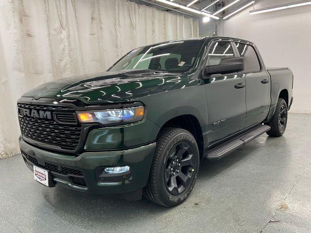 2026 Ram 1500 Express Crew Cab 4x4 5'7" Box