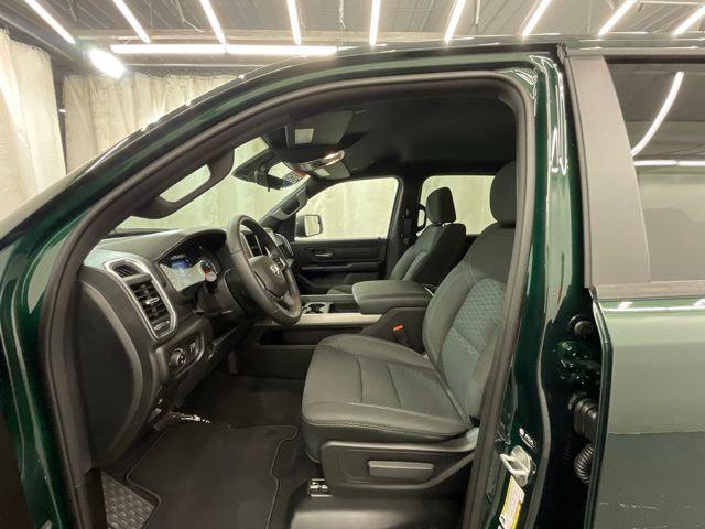 2026 Ram 1500 Express Crew Cab 4x4 5'7" Box