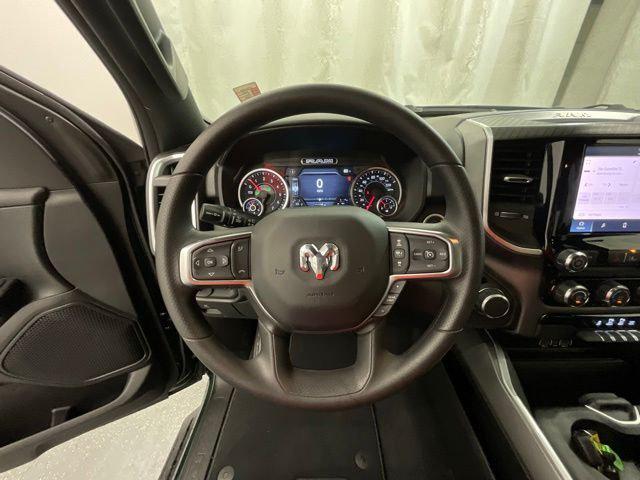 2026 Ram 1500 Express Crew Cab 4x4 5'7" Box