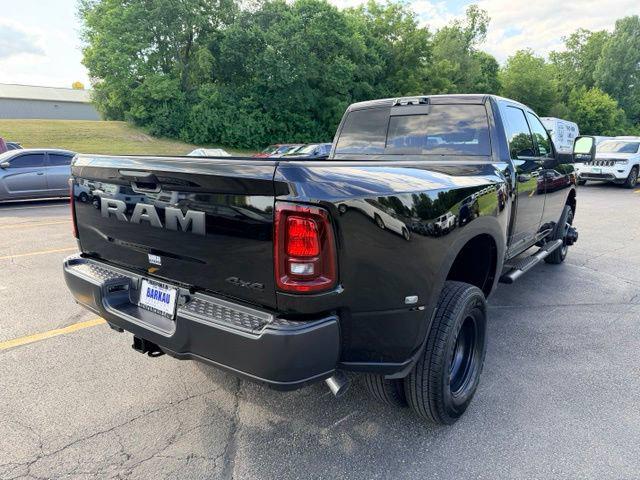 2026 RAM Ram 3500 RAM 3500 TRADESMAN CREW CAB 4X4 8 BOX