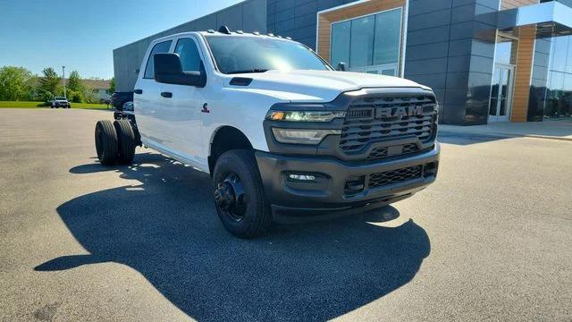 2026 RAM Ram 3500 Chassis Cab RAM 3500 TRADESMAN CREW CAB CHASSIS 4X4 60 CA