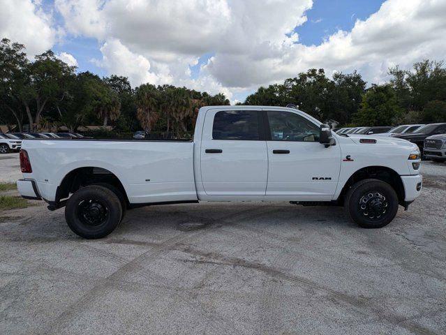 2026 RAM Ram 3500 RAM 3500 BIG HORN CREW CAB 4X4 8 BOX