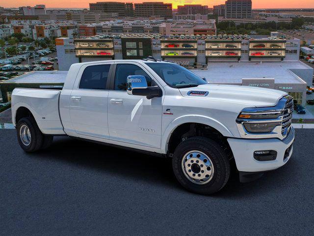 2026 RAM 3500 RAM 3500 LIMITED LONGHORN MEGA CAB 4X4 64 BOX 2026 RAM 3500 RAM 3500 LIMITED LONGHORN MEGA CAB 4X4 64 BOX