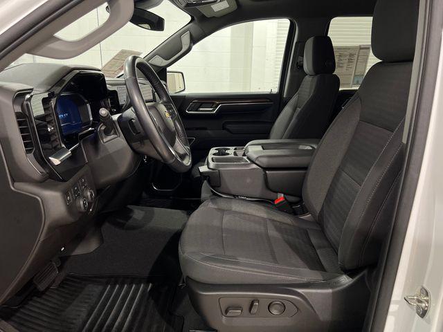 2022 Chevrolet Silverado 1500 4WD Crew Cab Short Bed LT with 2FL