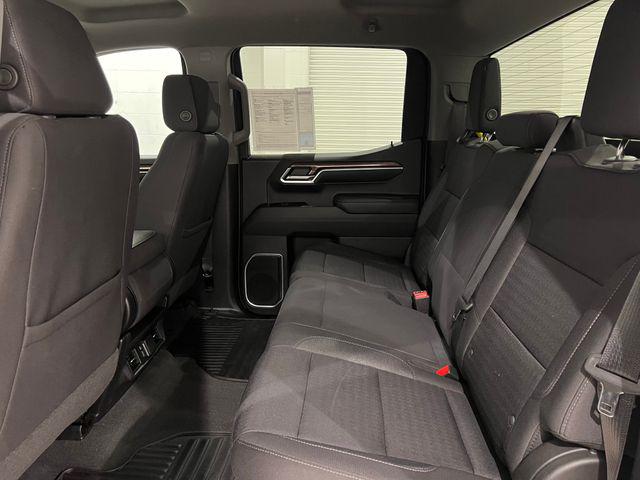 2022 Chevrolet Silverado 1500 4WD Crew Cab Short Bed LT with 2FL