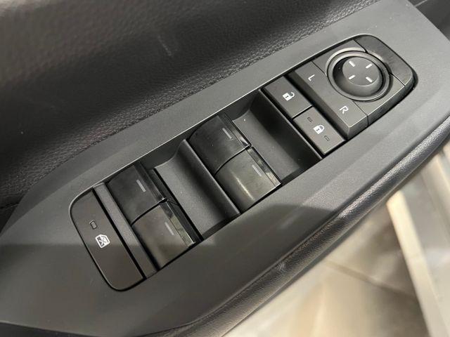 2025 Toyota Prius Plug-In SE