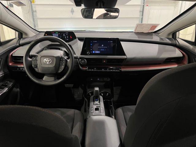 2025 Toyota Prius Plug-In SE