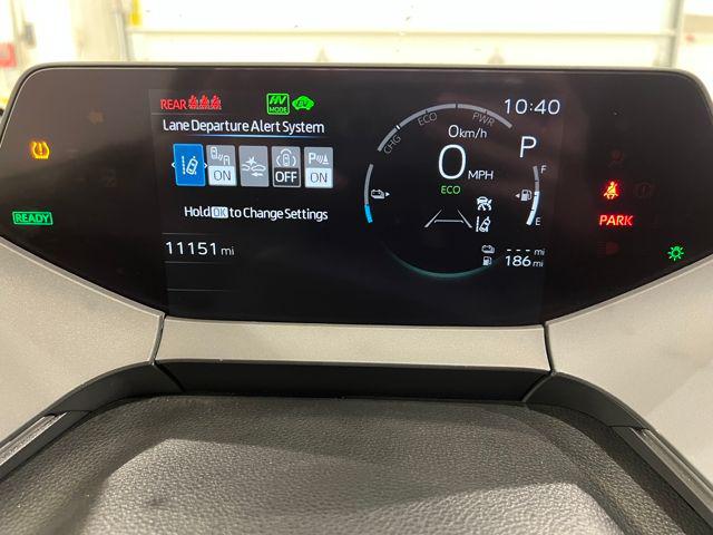 2025 Toyota Prius Plug-In SE